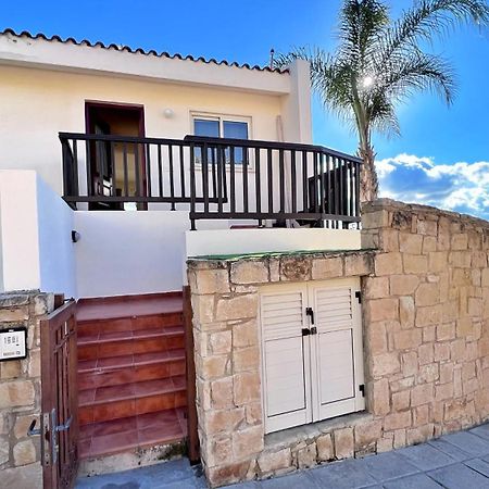 Melanos Sea View Apartment Пафос Екстериор снимка