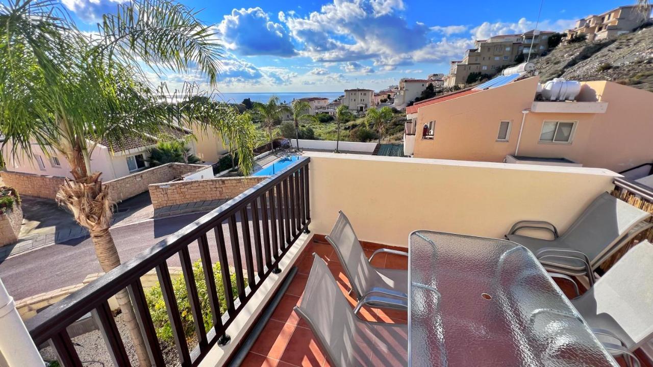 Melanos Sea View Apartment Пафос Екстериор снимка