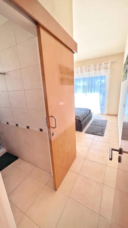 Melanos Sea View Apartment Пафос Екстериор снимка